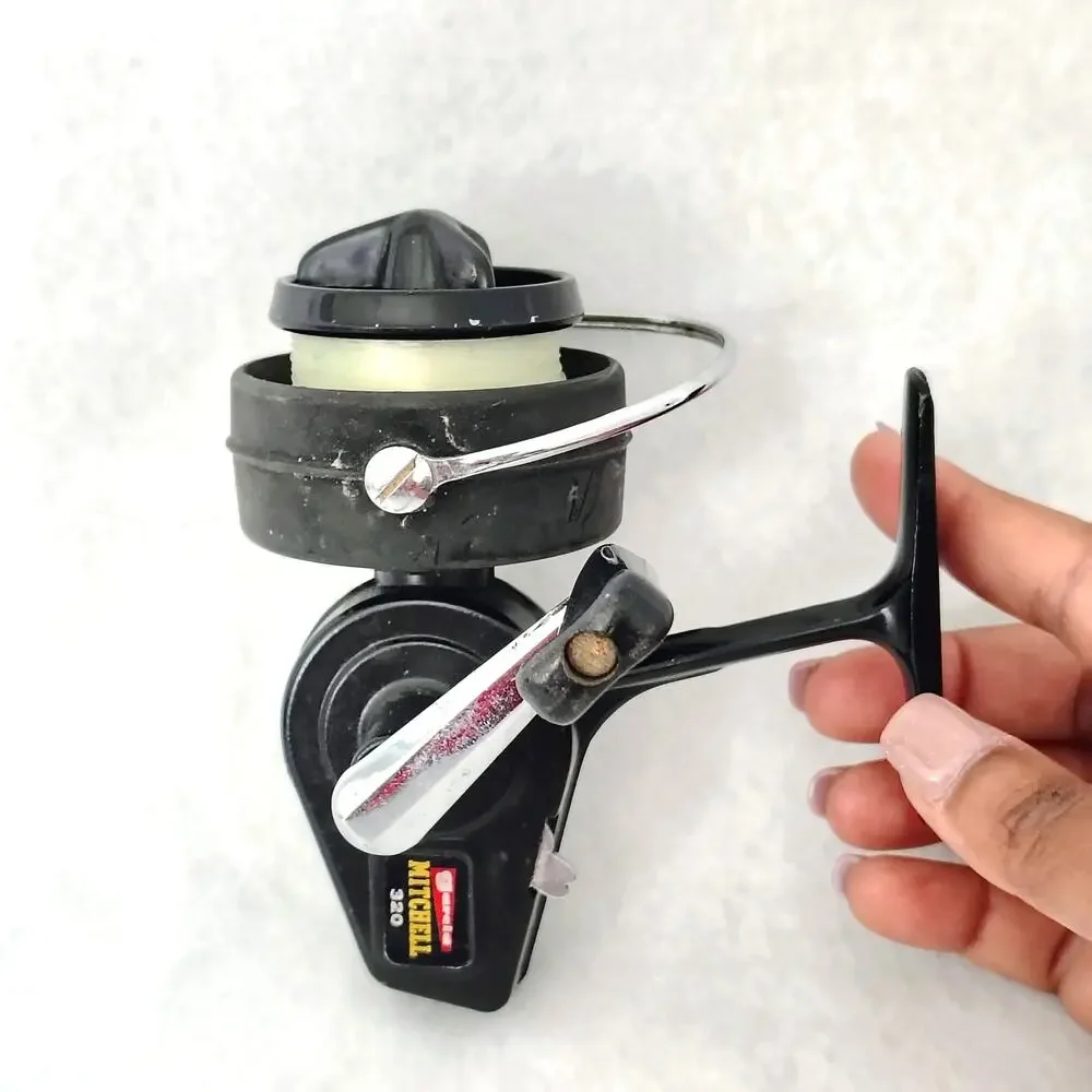 Garcia Mitchell 320 Black Metal Spinning Fishing Reel France 0417539 Brevette - Picture 2 of 8